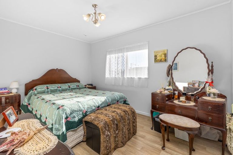 Photo of property in 1/54 Florence Avenue, Orewa, 0931