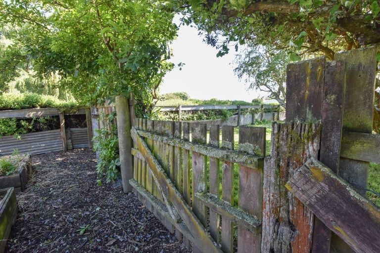 Photo of property in 89 Victoria Street, Carterton, 5713