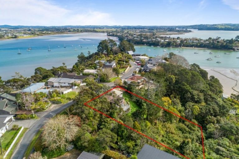 Photo of property in 21 Marae Road, Greenhithe, Auckland, 0632