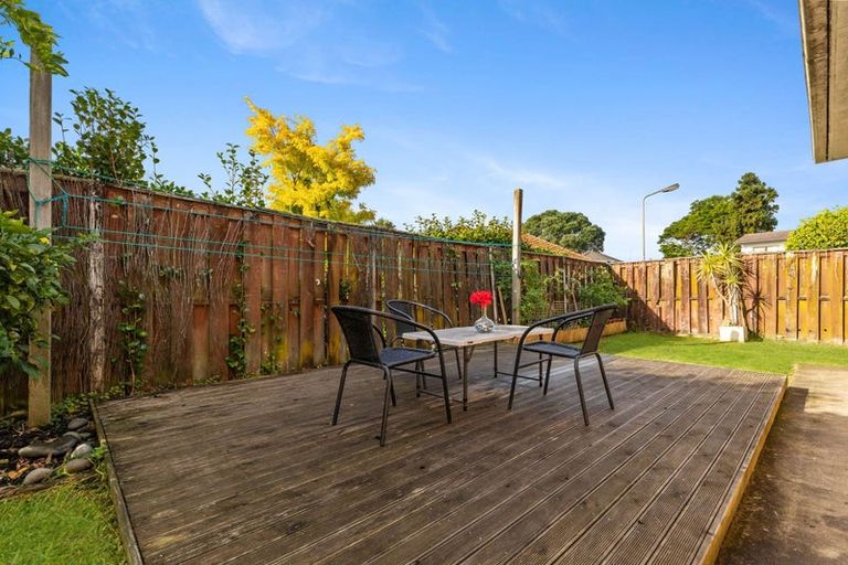 Photo of property in 2/11 Pakuranga Road, Pakuranga, Auckland, 2010