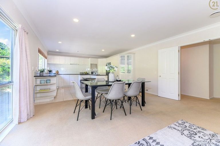 Photo of property in 28 Santa Ana Drive, Dannemora, Auckland, 2016