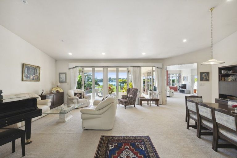 Photo of property in 84 Rushgreen Avenue, Pahurehure, Papakura, 2113