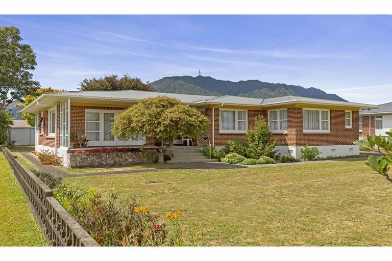 Photo of property in 118 Stanley Avenue, Te Aroha, 3320
