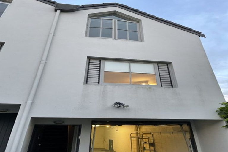 Photo of property in 4/62 Jutland Road, Hauraki, Auckland, 0622