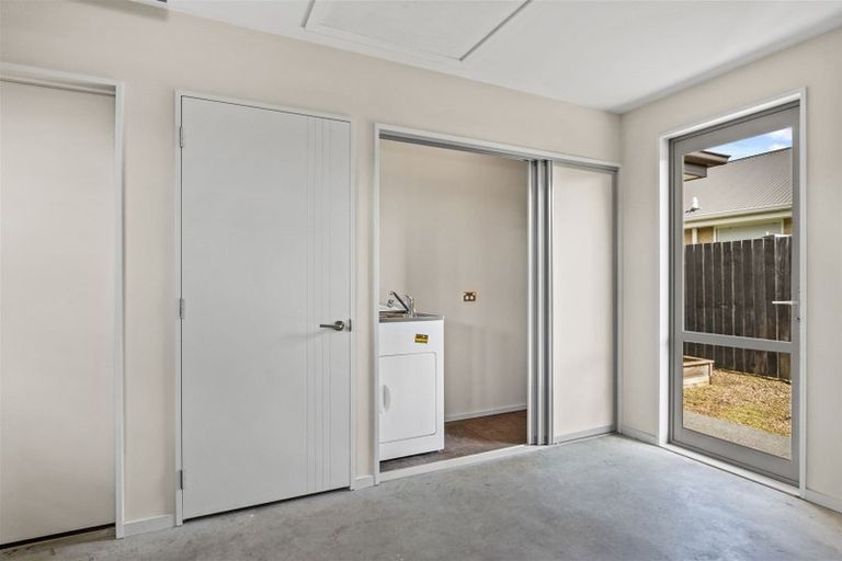 Photo of property in 33 Mackinder Drive, Wigram, Christchurch, 8042