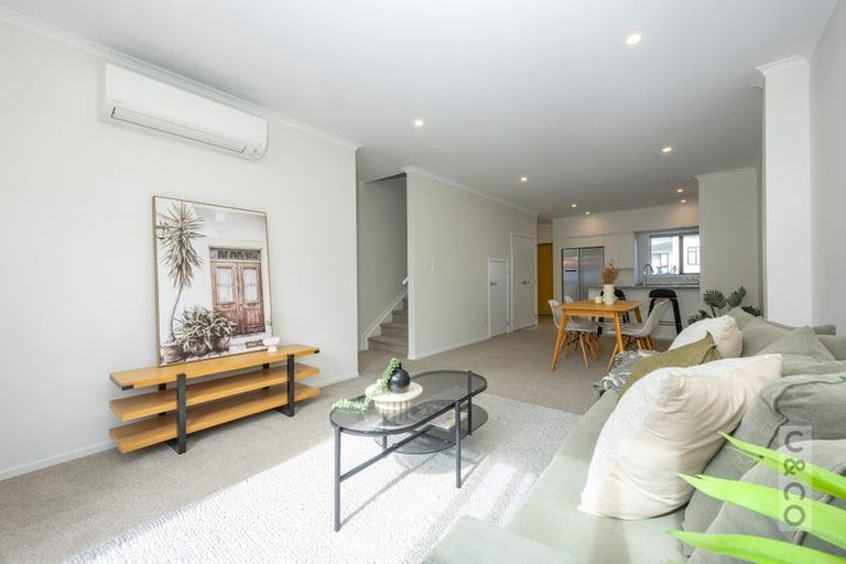 Photo of property in 24 Manarini Road, Westgate, Auckland, 0614