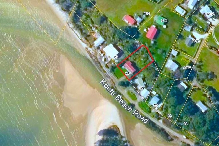 Photo of property in 24 Koutu Beach Road, Opononi, Kaikohe, 0473