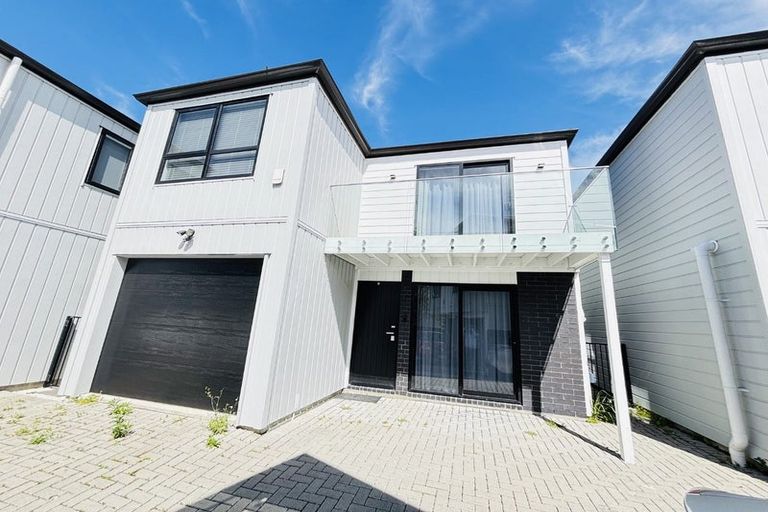 Photo of property in 19c Farwood Drive, Henderson, Auckland, 0612