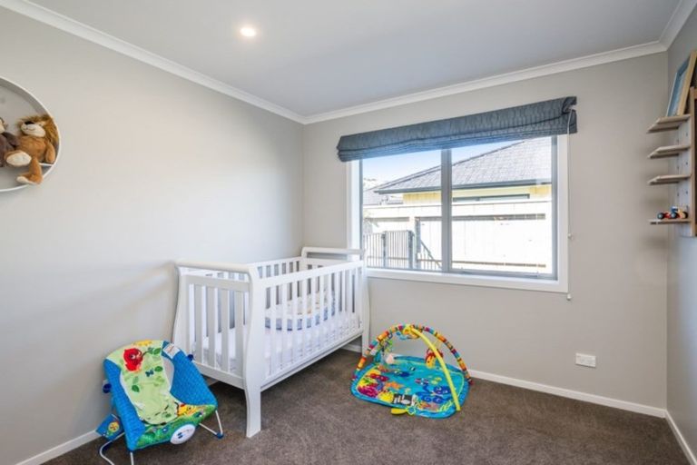 Photo of property in 5 Pearson Place, Paraparaumu, 5032