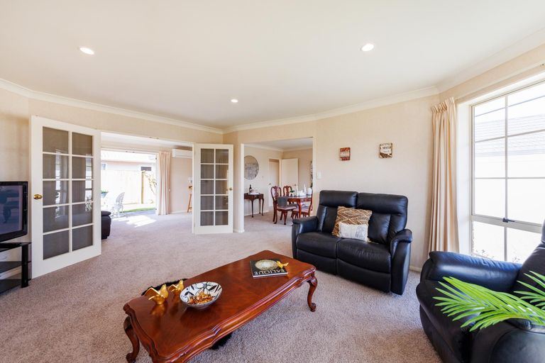 Photo of property in 71 Amberley Avenue, Highbury, Palmerston North, 4412