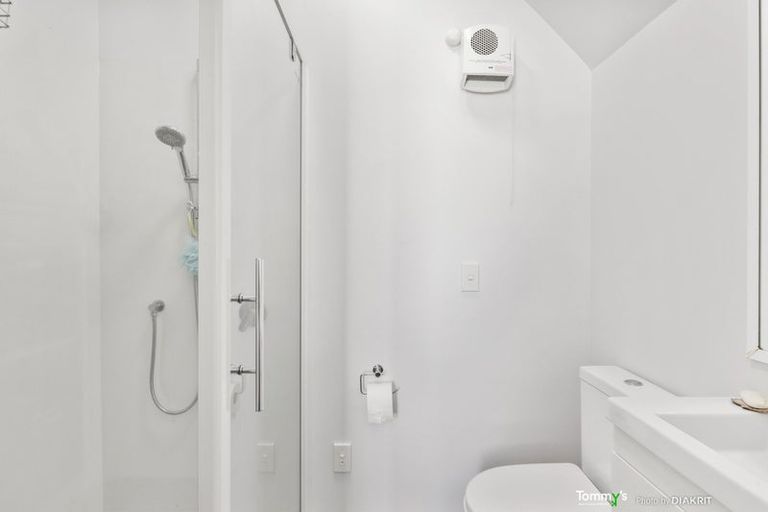 Photo of property in Victoria Villas, 43/35 Pirie Street, Mount Victoria, Wellington, 6011