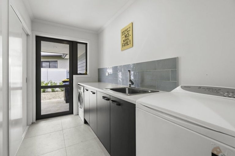 Photo of property in 6 Moemoea Place, Cambridge, 3434