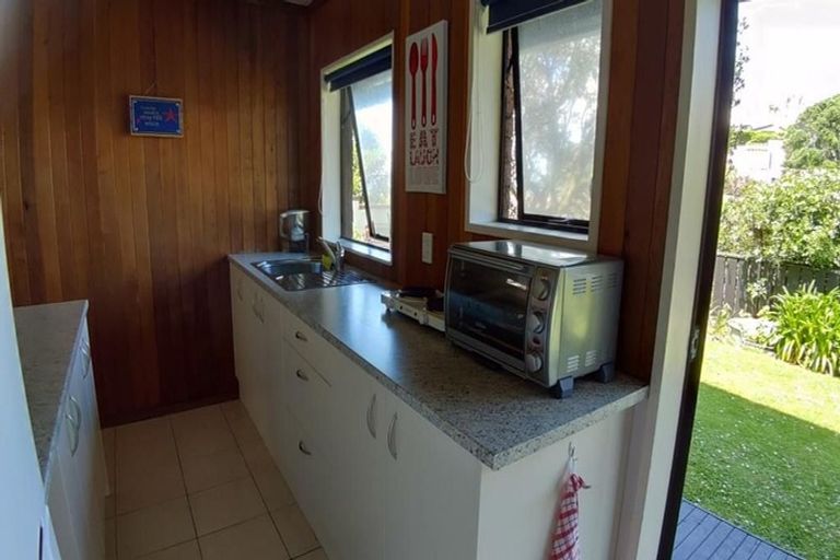 Photo of property in 2/13 Sidmouth Street, Mairangi Bay, Auckland, 0630