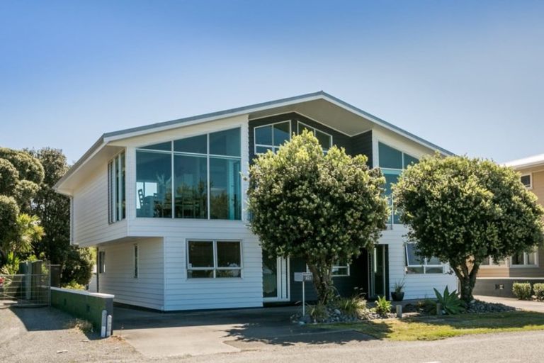 Photo of property in 41 Le Quesne Road, Bay View, Napier, 4104