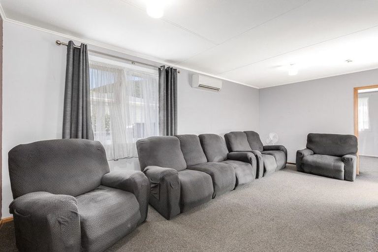 Photo of property in 51 Parenga Street, Wainuiomata, Lower Hutt, 5014