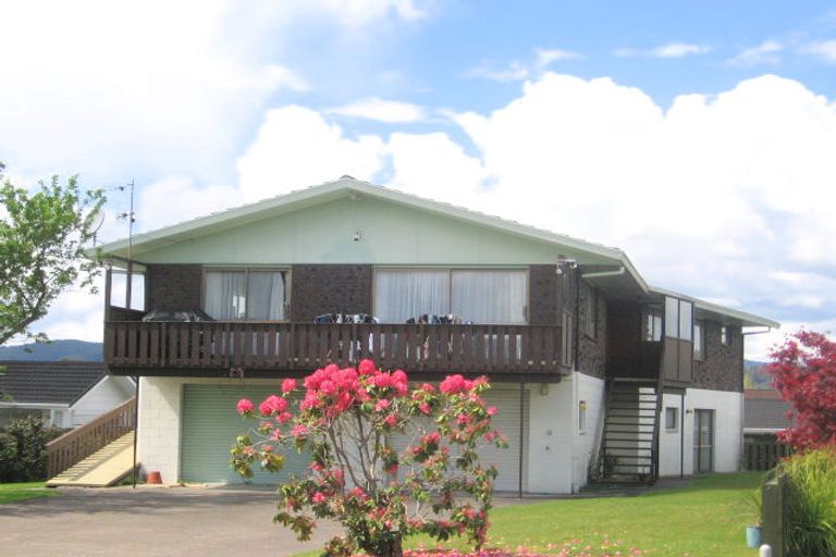 Photo of property in 5 Luxor Place, Pomare, Rotorua, 3015