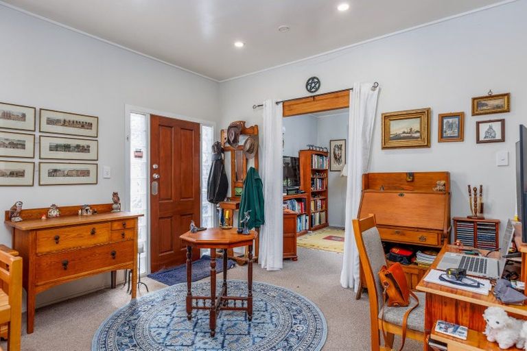 Photo of property in 16 Stanly Street, Eketahuna, 4900