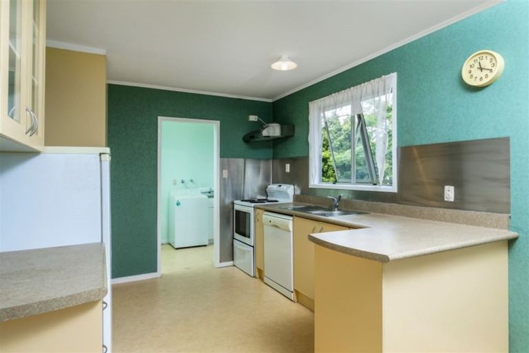 Photo of property in 4 Chislehurst Street, Henderson, Auckland, 0612