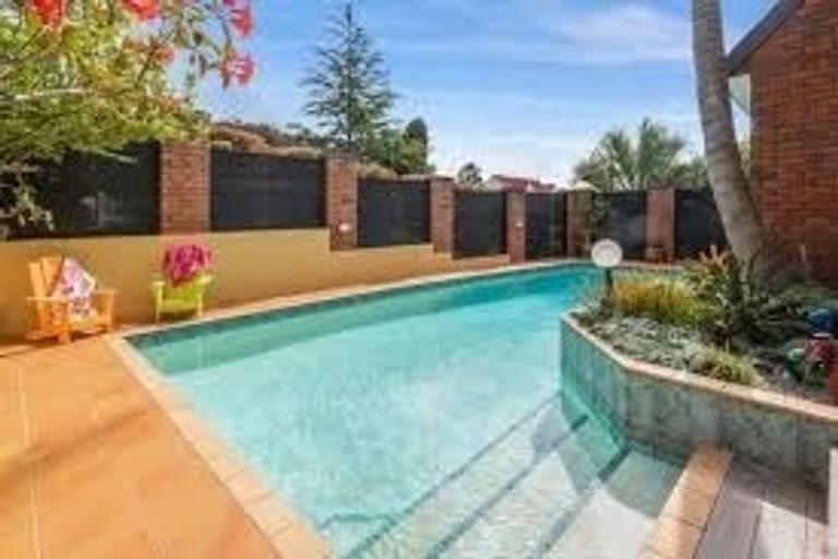 Photo of property in 7 Jandell Crescent, Bucklands Beach, Auckland, 2014