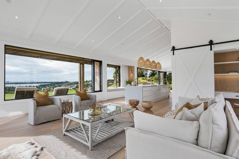 Photo of property in 23 Te Auhi Way, Welcome Bay, Tauranga, 3112