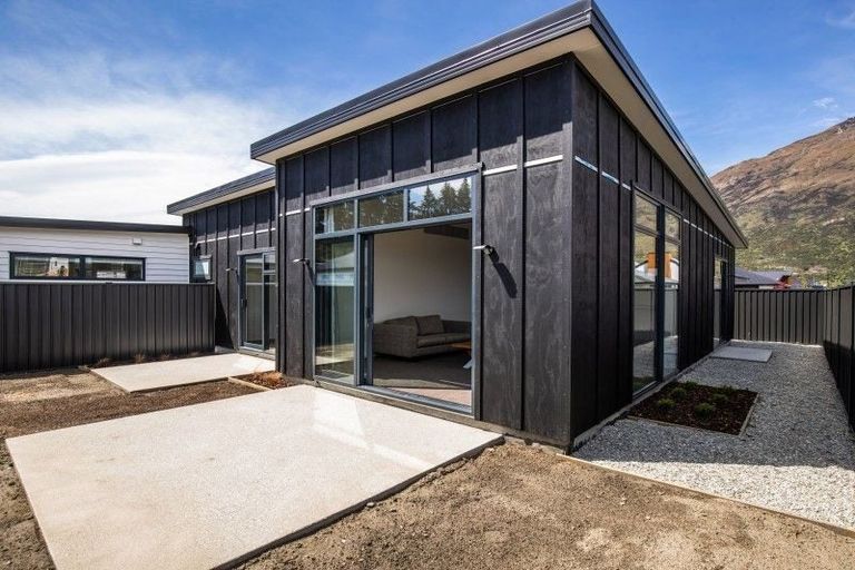 Photo of property in 27 Cumberland Road, Lower Shotover, Queenstown, 9304