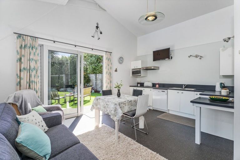 Photo of property in 47 Sarahs Hill, Hahei, Whitianga, 3591