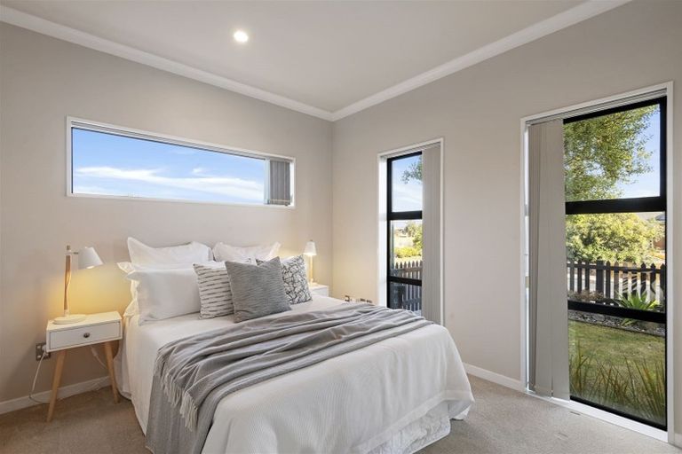 Photo of property in 7 Stoneleigh Green, Parklands, Christchurch, 8083