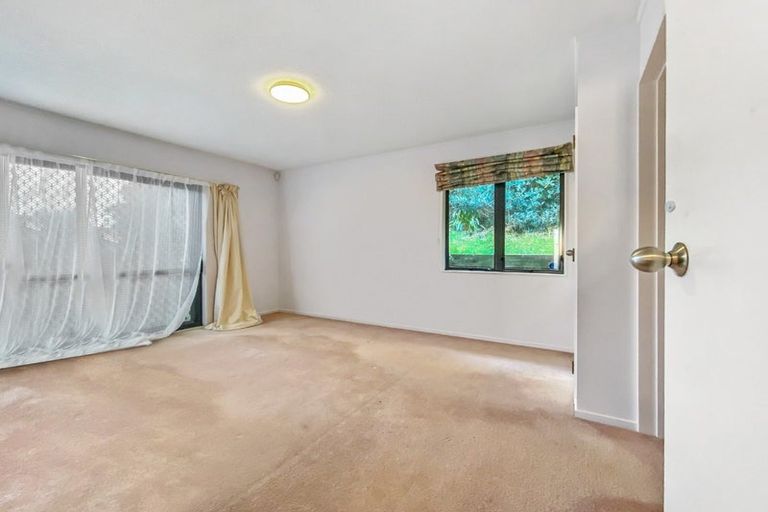 Photo of property in 3 Peter Button Place, Johnsonville, Wellington, 6037