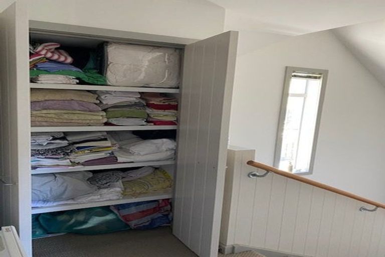 Photo of property in 16 Cavalry Close, Crofton Downs, Wellington, 6035