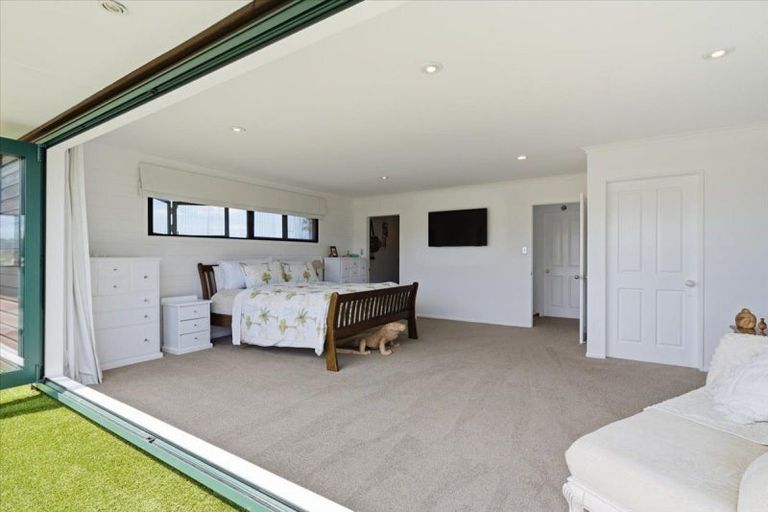 Photo of property in 72 Palm Beach Boulevard, Papamoa Beach, Papamoa, 3118