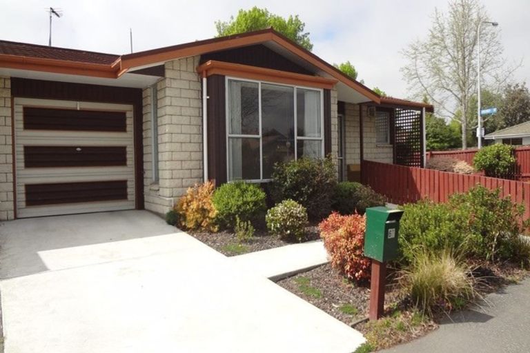 Photo of property in 67 Karnak Crescent, Russley, Christchurch, 8042