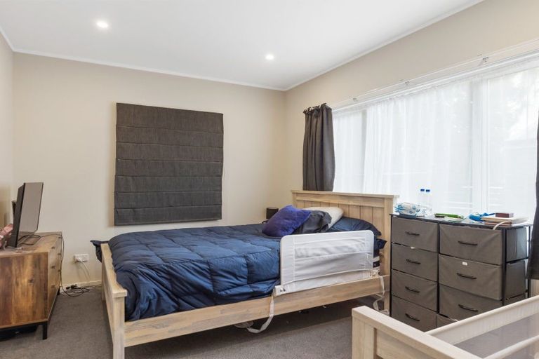 Photo of property in 75 Queen Street West, Levin, 5510