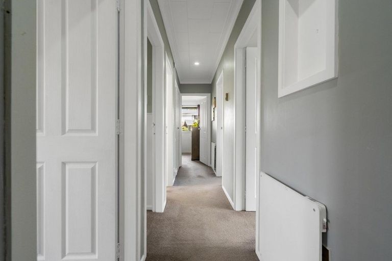 Photo of property in 114 Ruru Avenue, Otatara, Invercargill, 9879