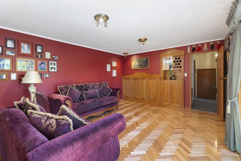 Photo of property in 27 Mercury Way, Whitby, Porirua, 5024