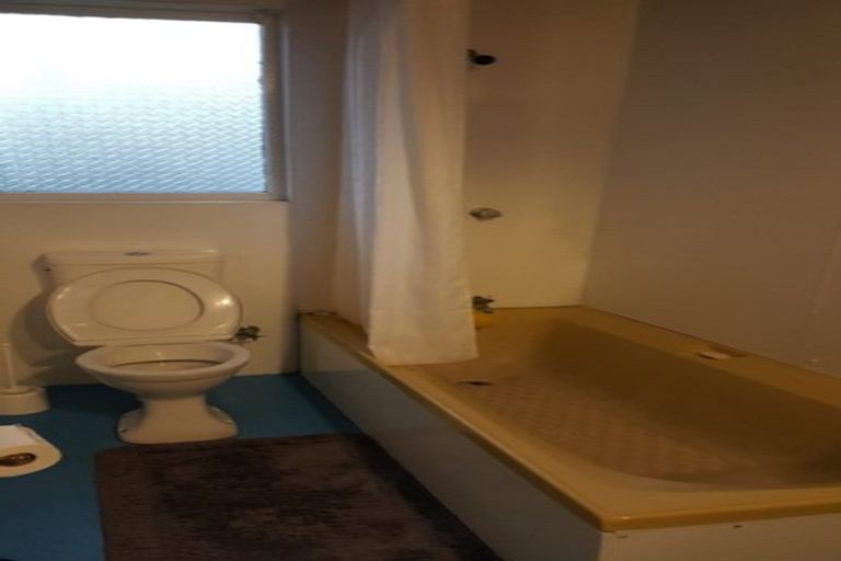 Photo of property in 2/746 High Street, Boulcott, Lower Hutt, 5011