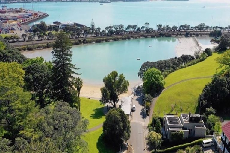 Photo of property in 11 Judges Bay Road, Parnell, Auckland, 1052