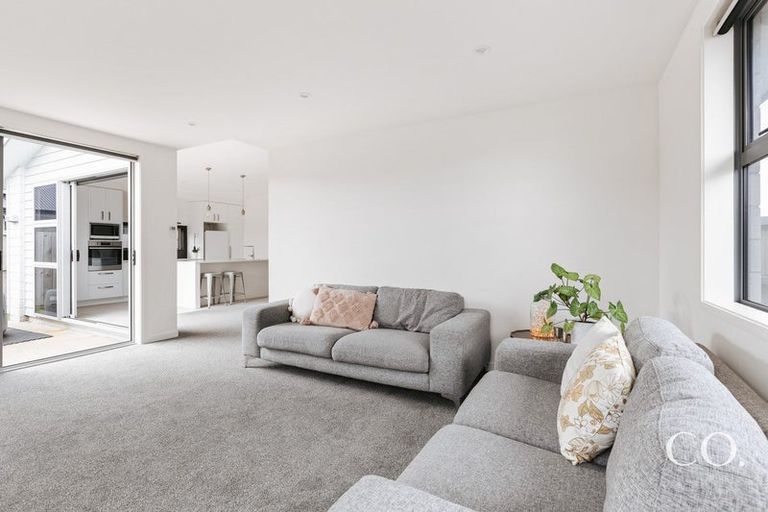 Photo of property in 15 Furlong Road, Papamoa, 3118