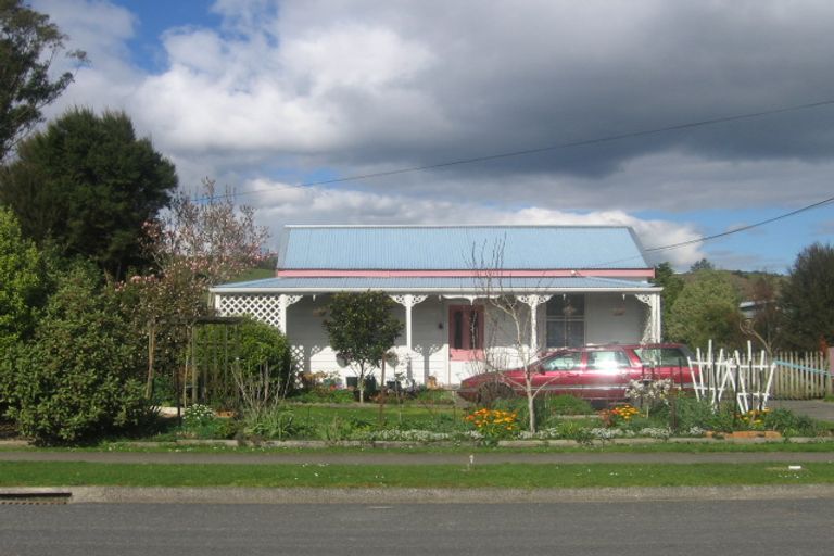 Photo of property in 72 Valley Road, Hikurangi, 0114