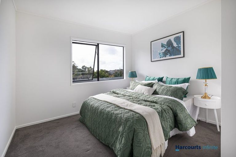 Photo of property in 2/27 Flavia Close, Torbay, Auckland, 0630