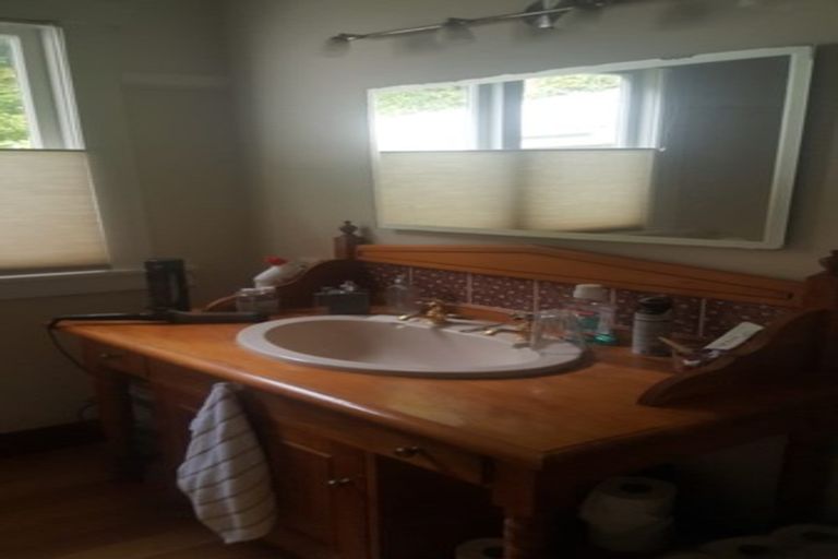 Photo of property in 142 Seddon Street, Naenae, Lower Hutt, 5011