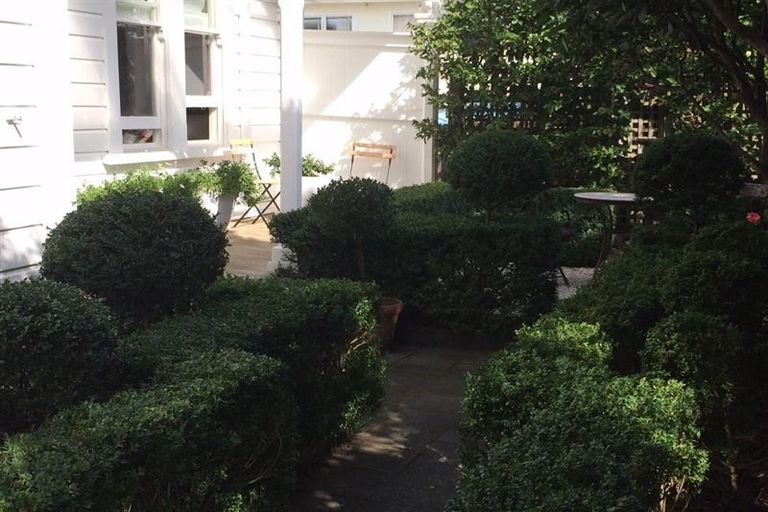 Photo of property in 163 Collingwood Street, Nelson, 7010