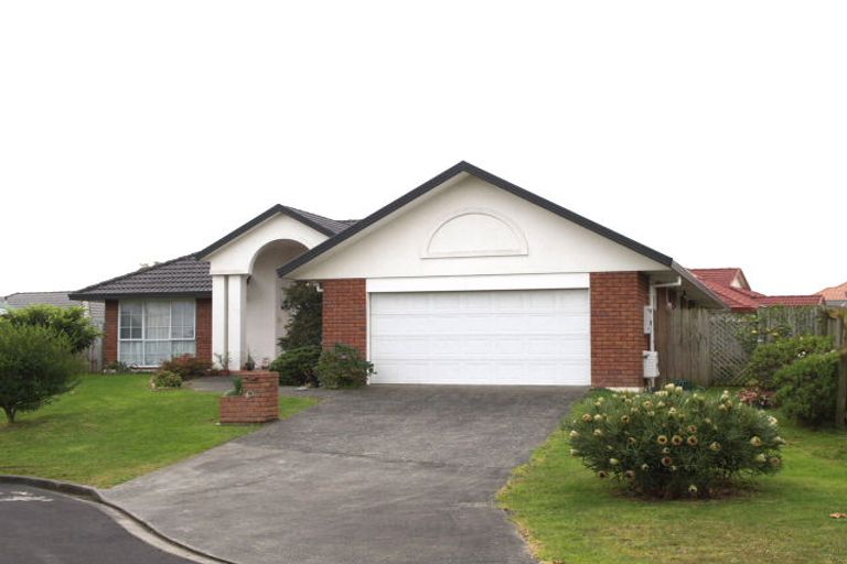 Photo of property in 3 Fencotie Place, Northpark, Auckland, 2013