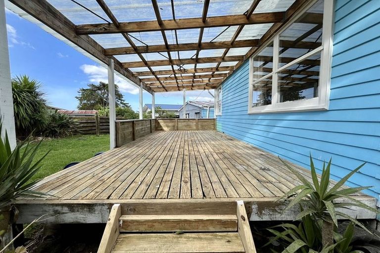 Photo of property in 25 Lendic Avenue, Henderson, Auckland, 0612