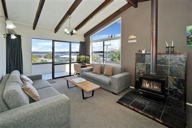 Photo of property in 575 Pukehina Parade, Pukehina, Te Puke, 3189