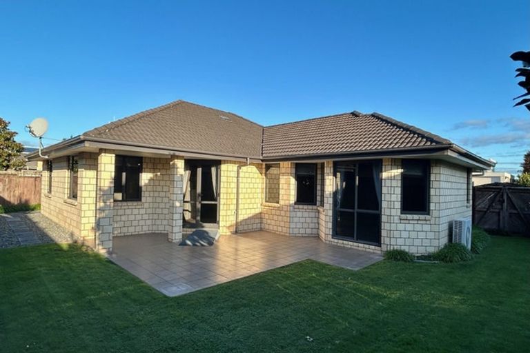 Photo of property in 16 Moonlight Drive, Rototuna North, Hamilton, 3210