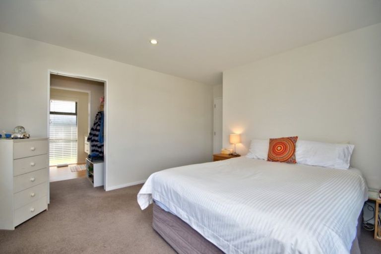 Photo of property in 1 Cone Peak Close, Lake Hayes, Queenstown, 9304