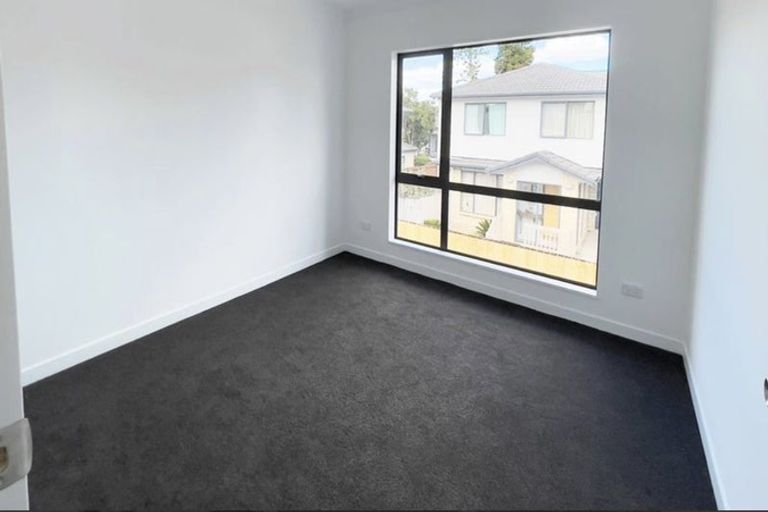 Photo of property in 127c Russell Road, Manurewa, Auckland, 2102