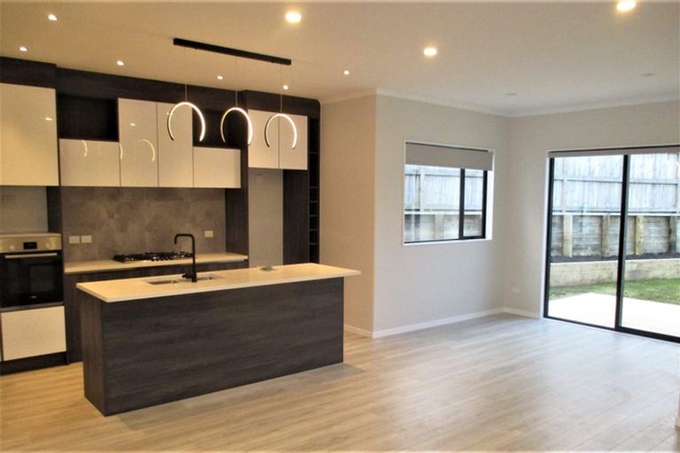 Photo of property in 11 Waireka Road, Rototuna North, Hamilton, 3210