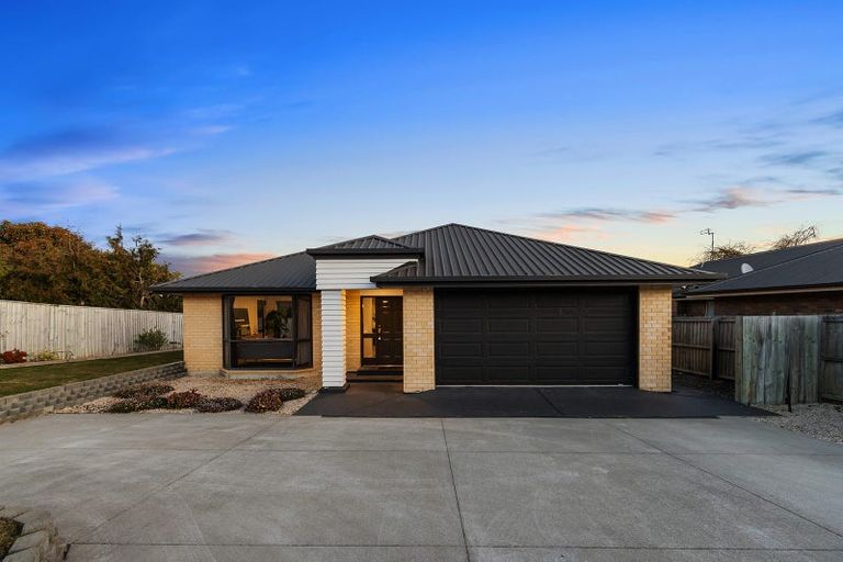 Photo of property in 58b Osborne Road, Amberley, 7410