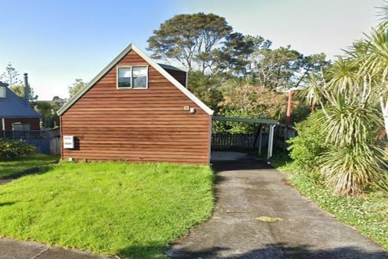Photo of property in 19 Caspian Close, New Lynn, Auckland, 0600